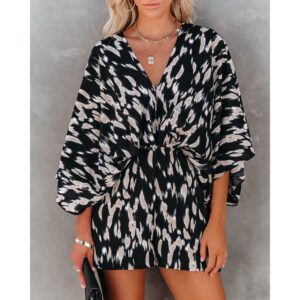 Ladies Fashion V-Neck Doll Sleeve Bodysuit - Image 3