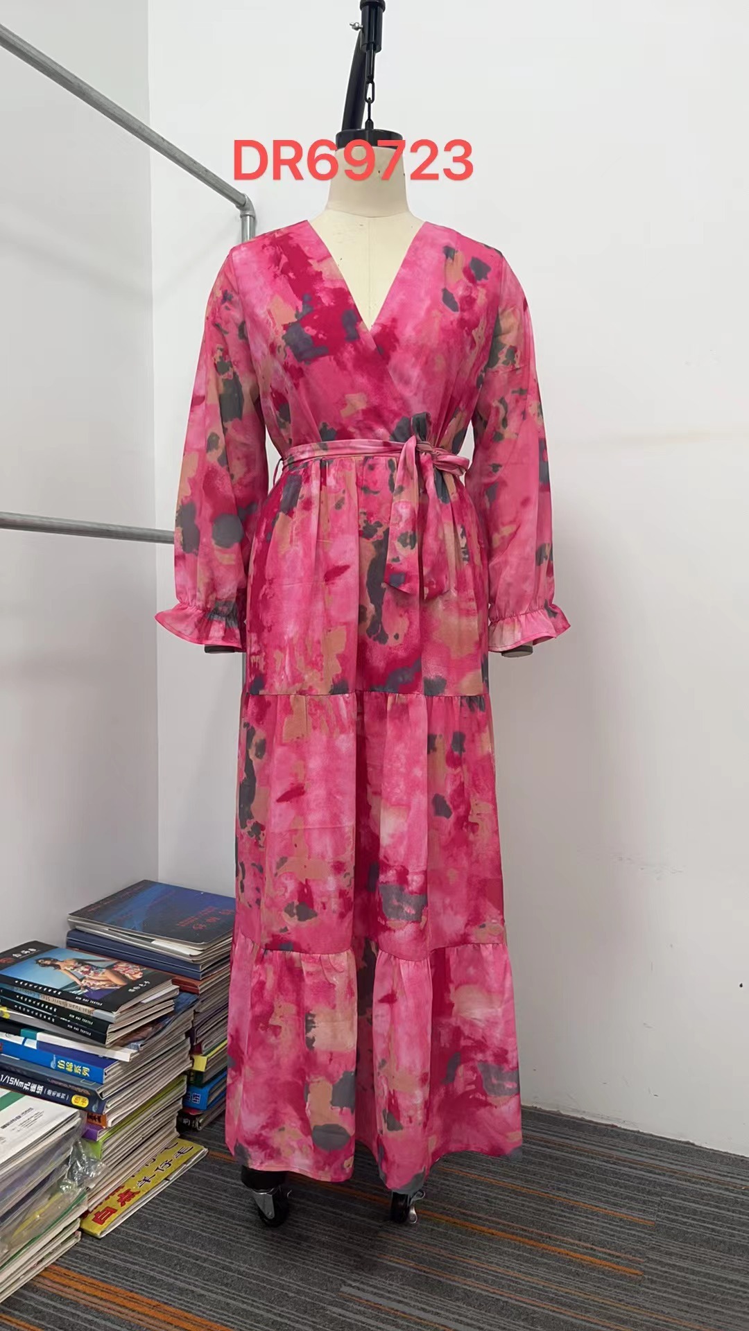 Long-sleeved Floral Print Dress Elegant V-neck Pleated High-waisted Big Swing Chiffon Maxi Dresses For Women Clothing - Image 5