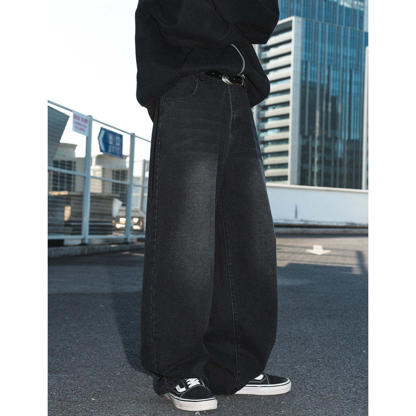 Vintage Washed Distressed Straight Loose Jeans - Image 2